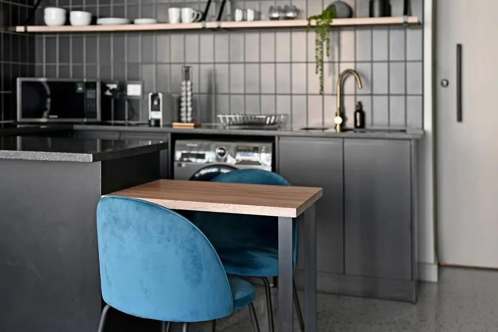 Zainab - Modern City Centre Aprt- City And Mountain Views! Cape Town
