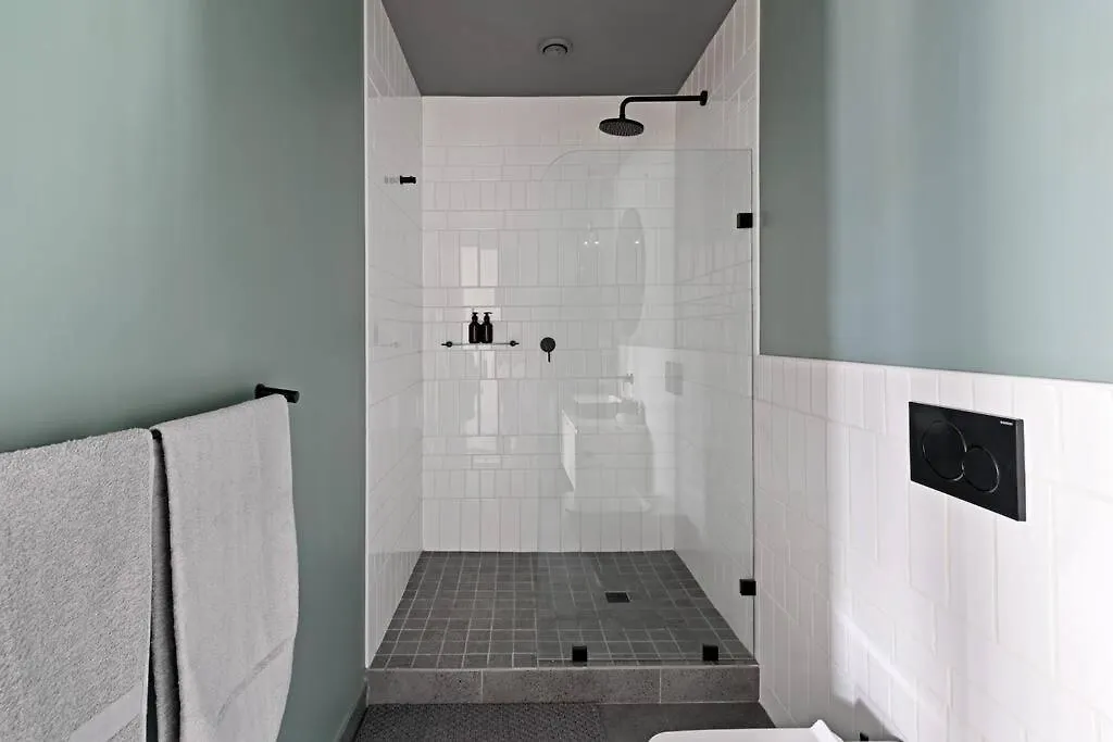 Zainab - Modern City Centre Aprt- City And Mountain Views! Cape Town Apartment