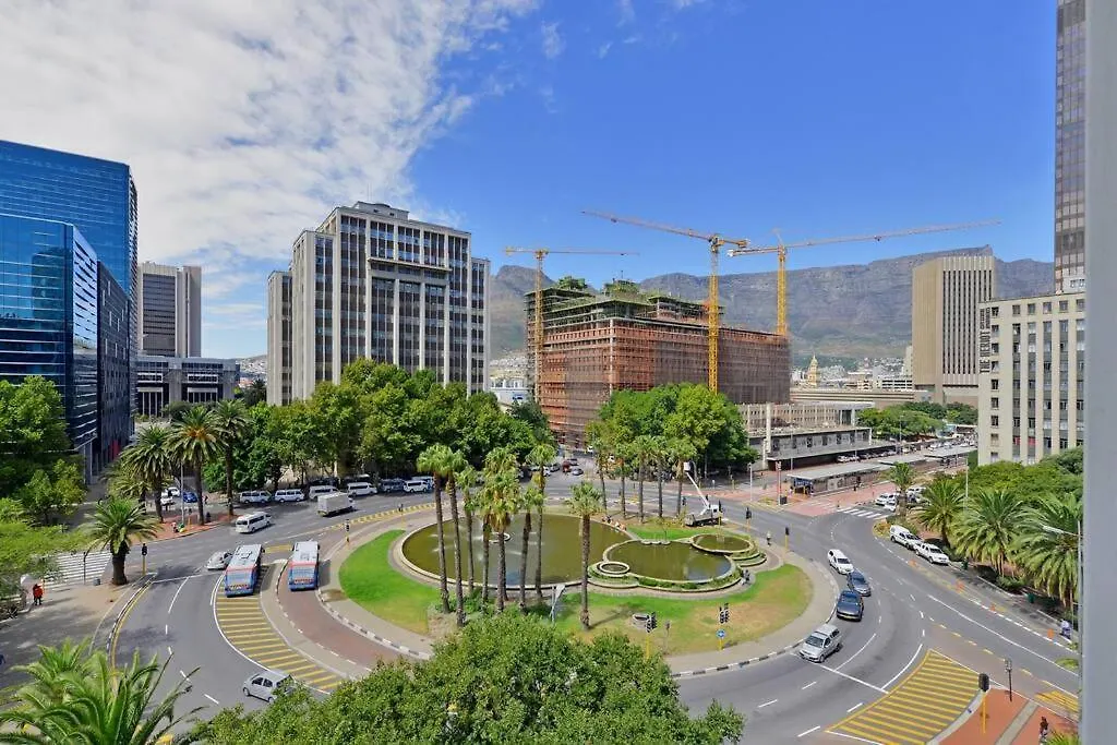 Zainab - Modern City Centre Aprt- City And Mountain Views! Cape Town Apartment