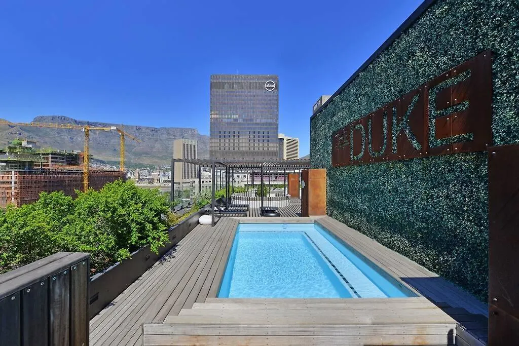 Zainab - Modern City Centre Aprt- City And Mountain Views! Cape Town